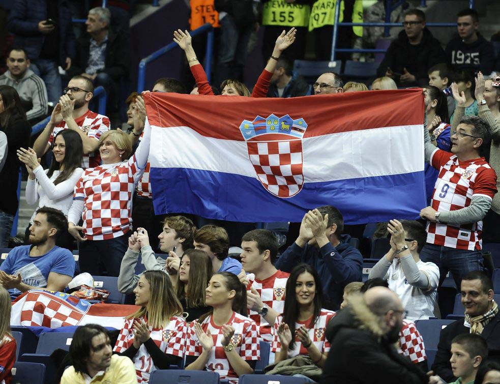 hrvatski navijaci dado